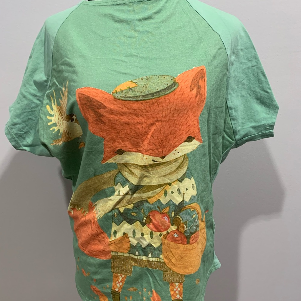 //5 for $20// Fox Top